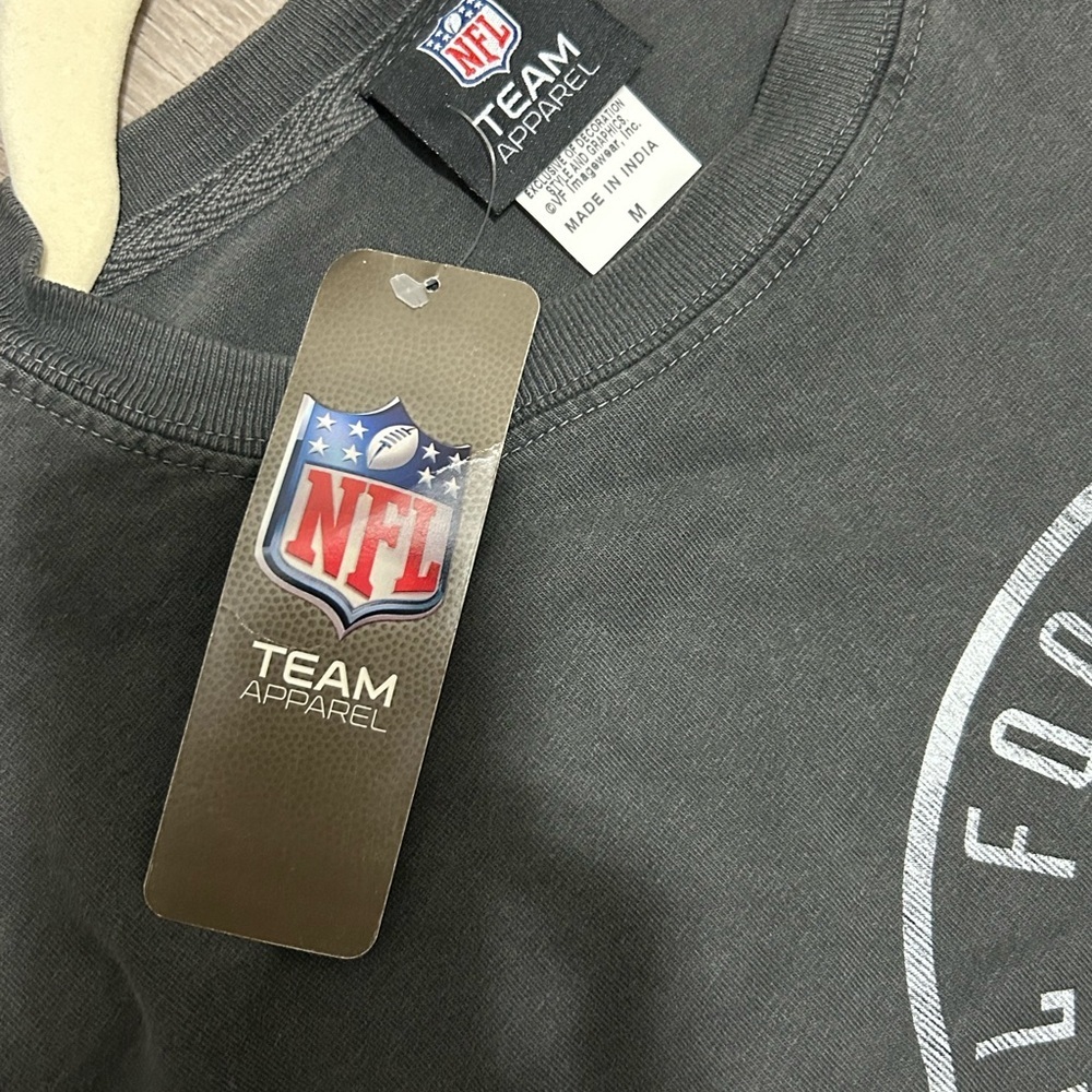 NFL New York Jets Graphic Tee Black β Size M - Picture 4 of 4